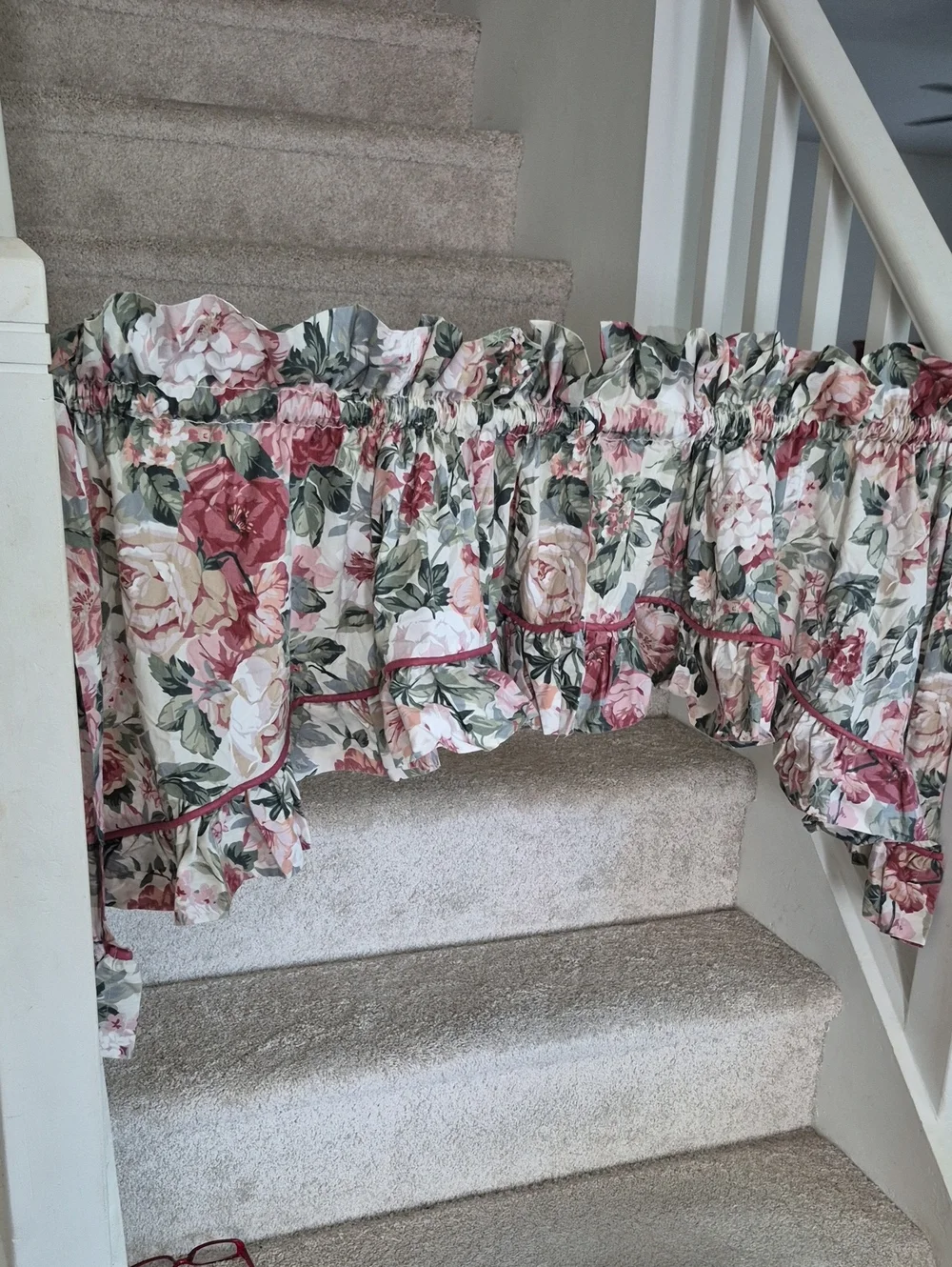 Vintage Floral Ruffled Swag Curtain 84x26